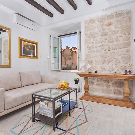 Apartments And Room Le Petit Nono دوبروفينك الغرفة الصورة