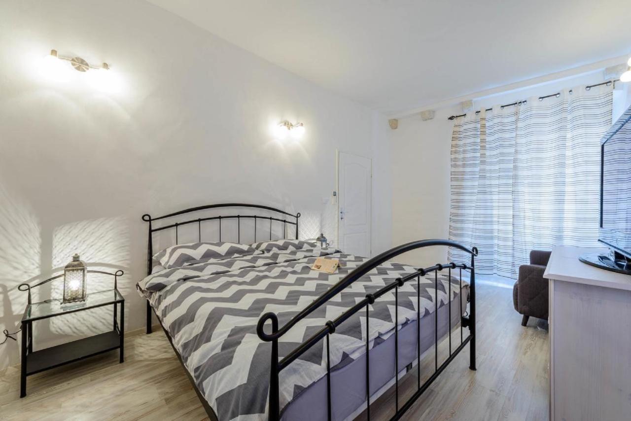 Apartments And Room Le Petit Nono دوبروفينك المظهر الخارجي الصورة
